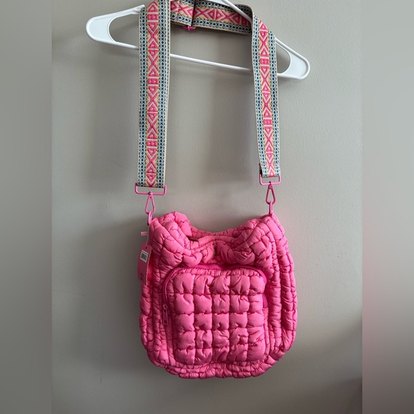 NWT Simply Southern Pink Quilted Shoulder Bag - Picture 3 of 8